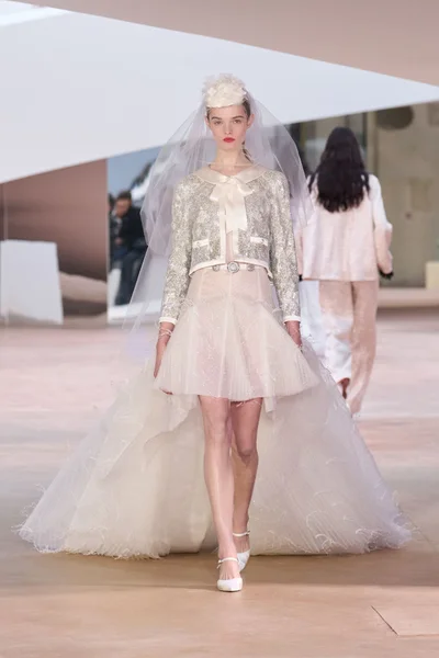 Look 55